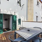 Appartement Charming 1br W/ Terrace In Alfama | By Airnest
