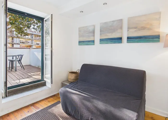 Apartmán Charming 1br W/ Terrace In Alfama | By Airnest Lisboa